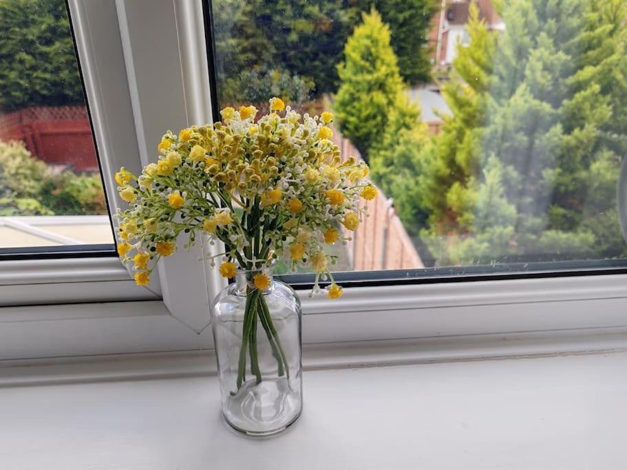 Modern Living In Hull Holiday home Kingston upon Hull